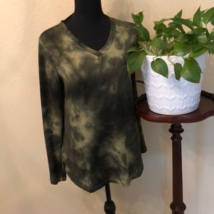 LOGO LOUNGE BY LORI GOLDSTEIN TUNIC